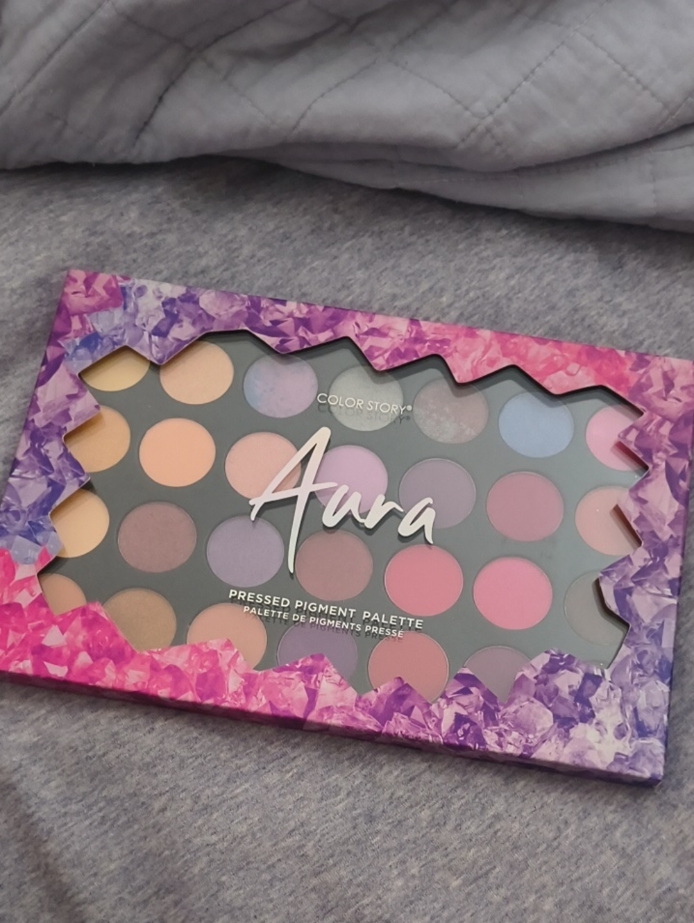 Color Story Aura Eyeshadow Palette - Pink, Purple & Blue Mix